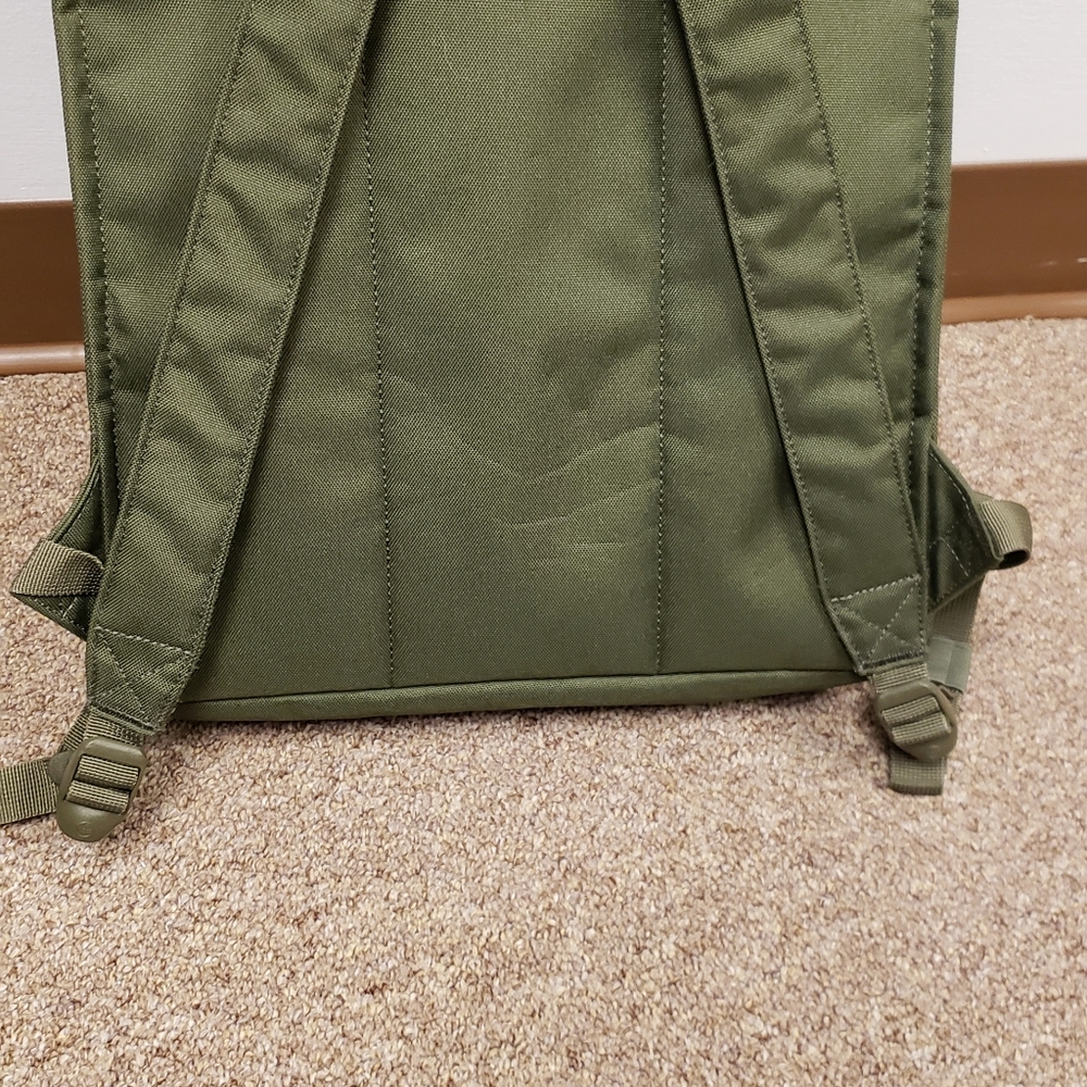 Herschel Backpack - Picture 6 of 7